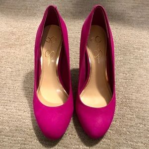 Jessica Simpson fuchsia heels, 7.5